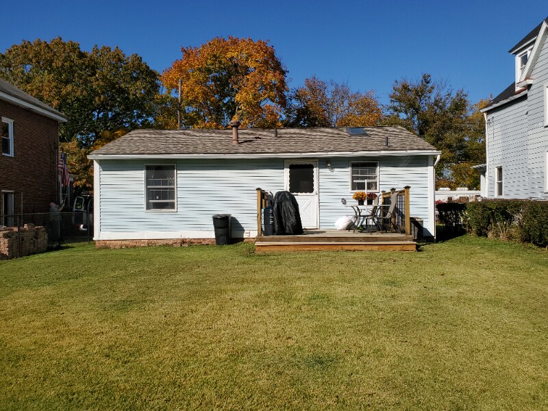 Building Photo - 320 Dawson Ave