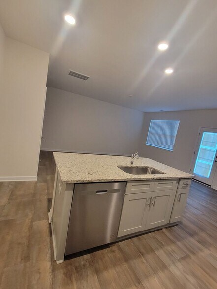 Building Photo - 1325 Broholmer Ln