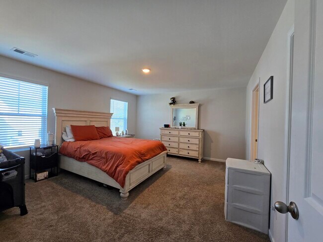 Building Photo - 1762 Camazay Dr