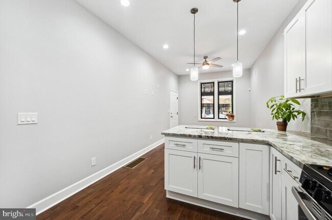 Building Photo - 5022 Arch St