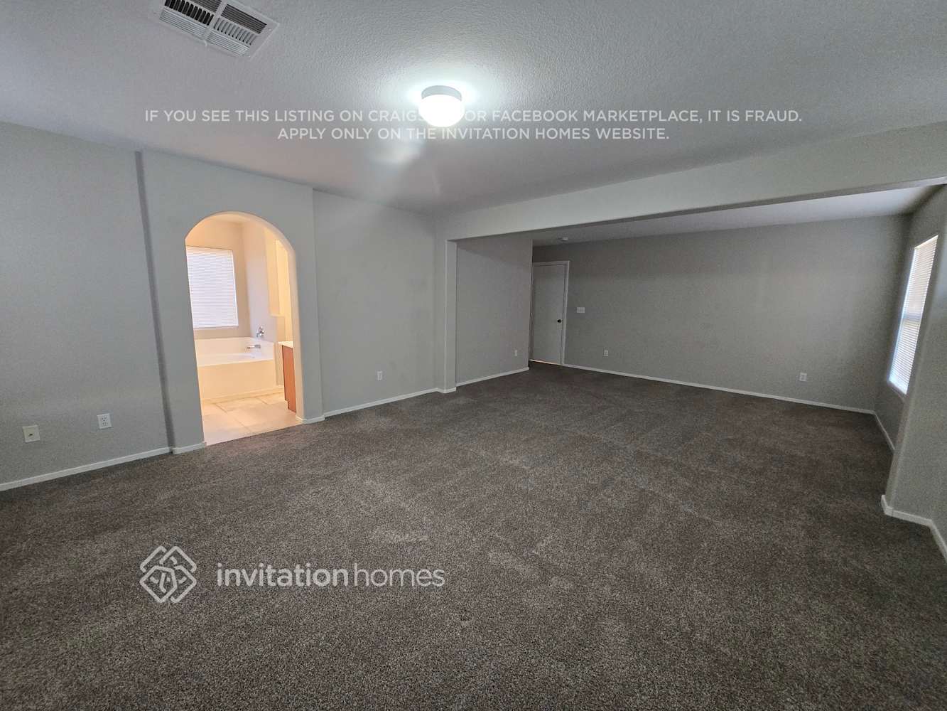 Building Photo - 3964 Chasing Heart Way