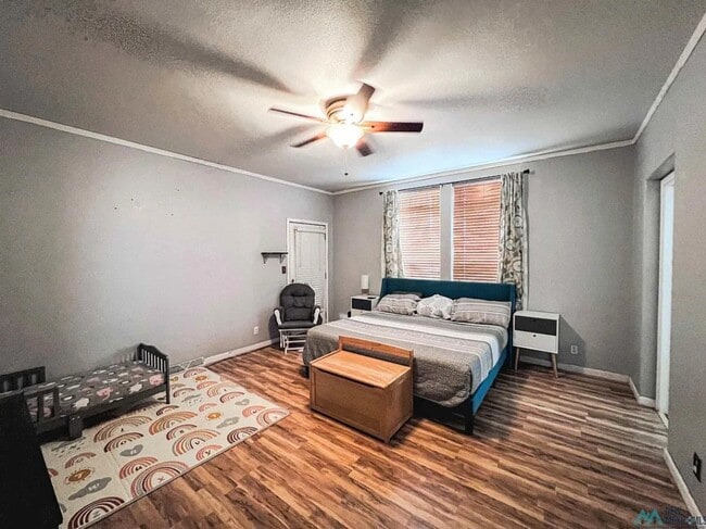 Building Photo - Navajo