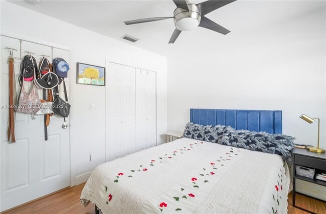 Building Photo - 10350 SW 4th St