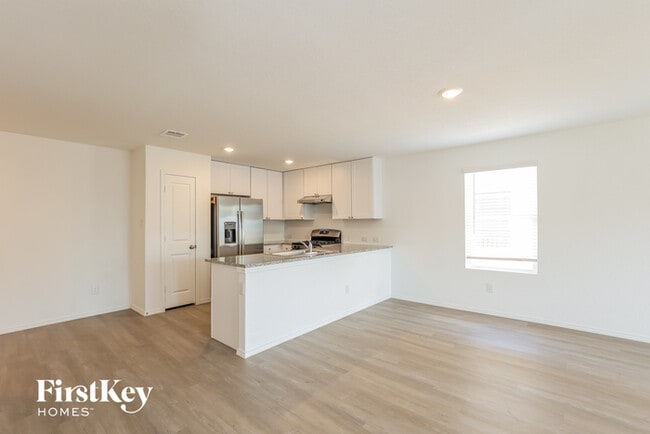 Building Photo - 3374 Carducci Dr
