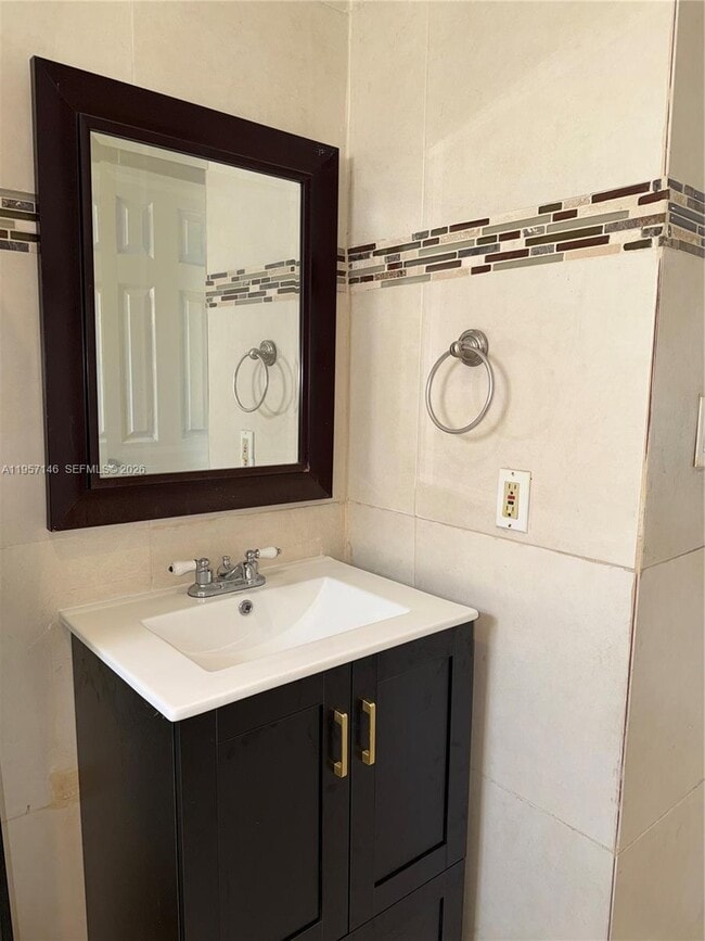 Building Photo - 8712 NW 108th Ln