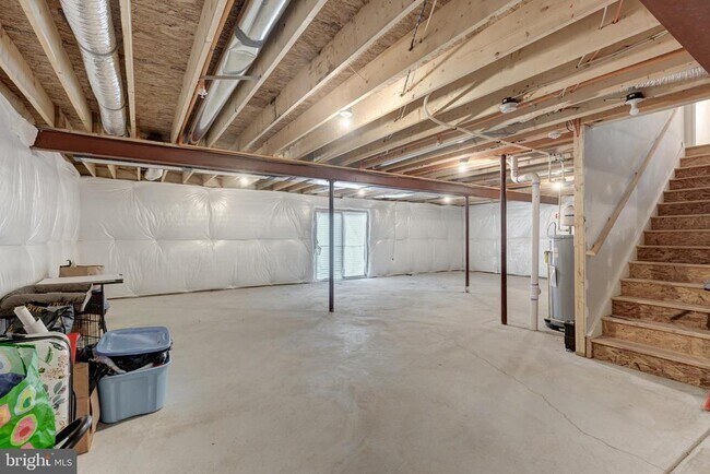 Building Photo - 112 Sherman Wy