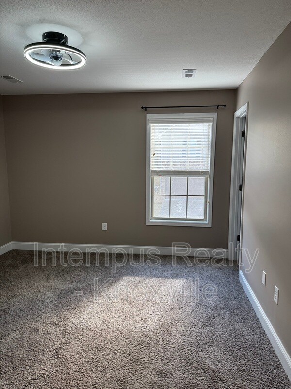 Building Photo - 2415 Flannery Way