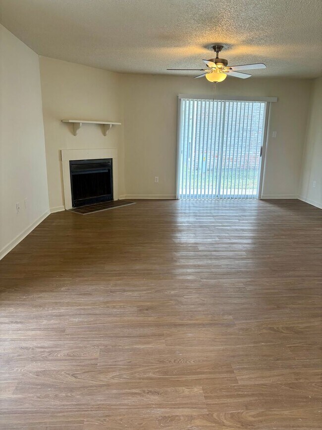 Building Photo - 5109 Nicholson Dr
