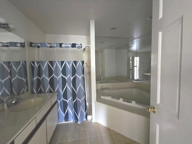Building Photo - 5S455 Scots Dr