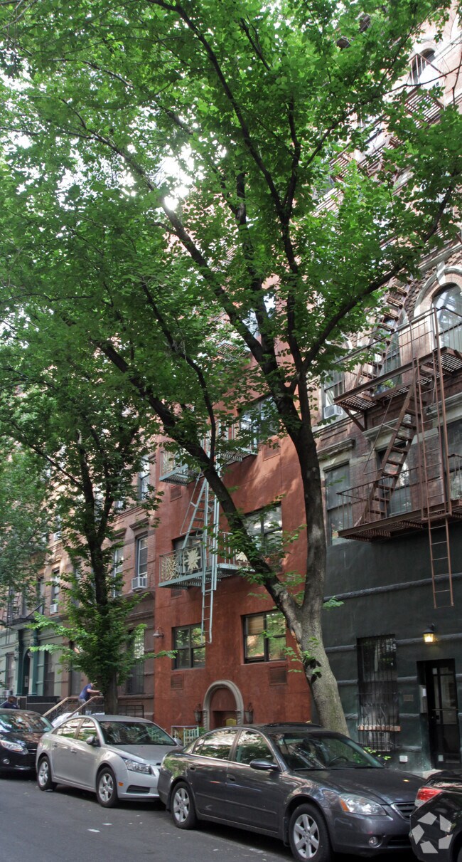 Building Photo - 321 East 92nd Street