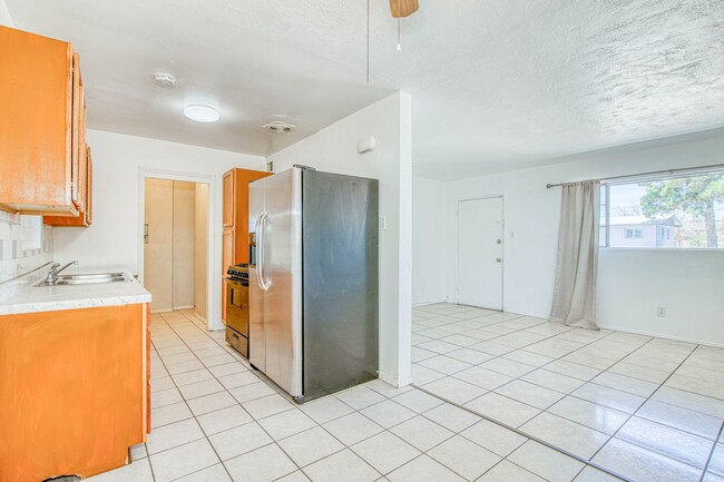 Building Photo - Beautiful 3 bed-1 bath house