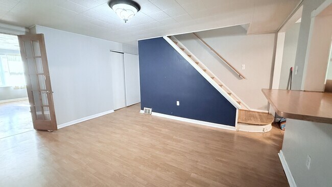 Building Photo - 222 Edmond St
