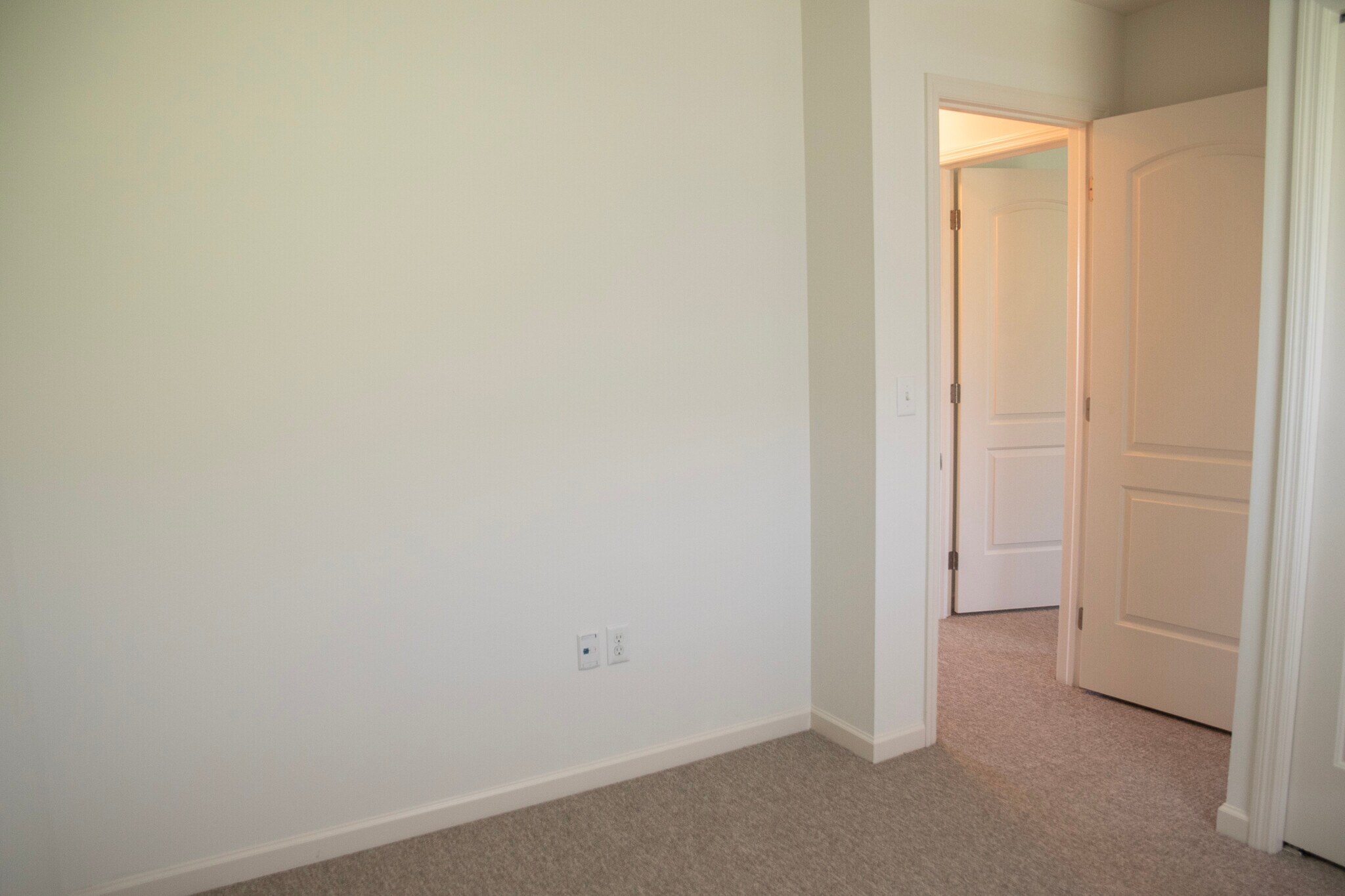 Building Photo - 635 Winding Ln