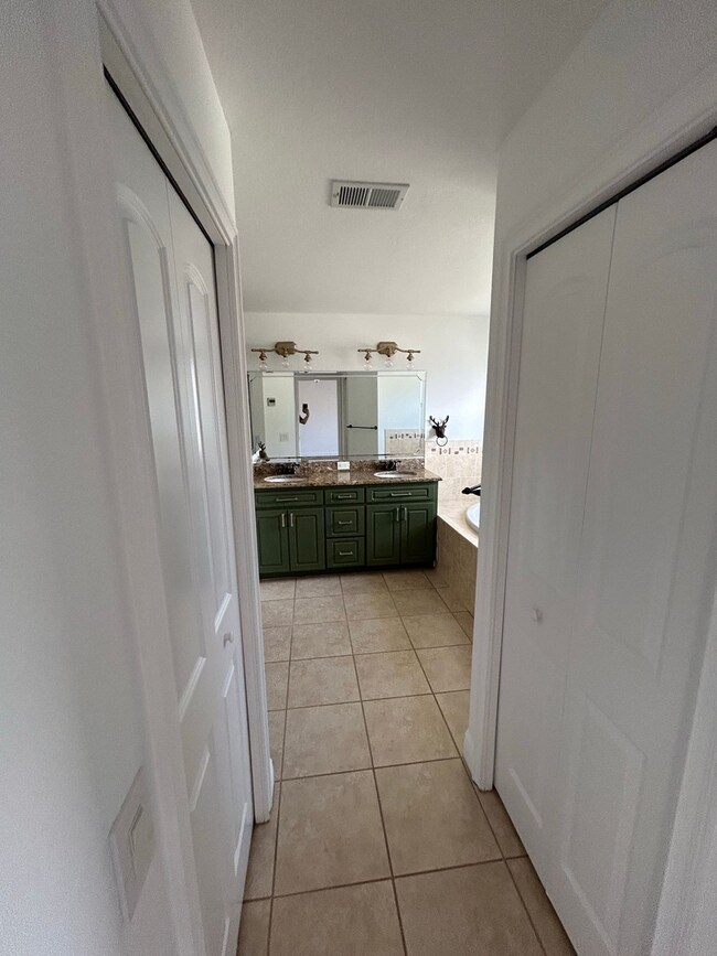 Building Photo - Ready for immediate occupancy!