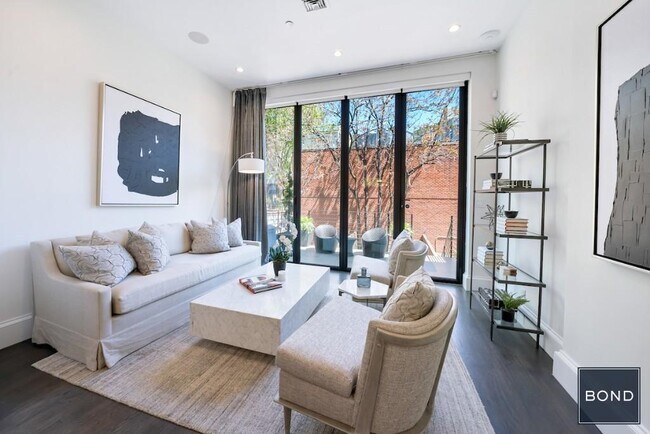 Building Photo - TURN KEY HARLEM TOWNHOUSE FOR RENT