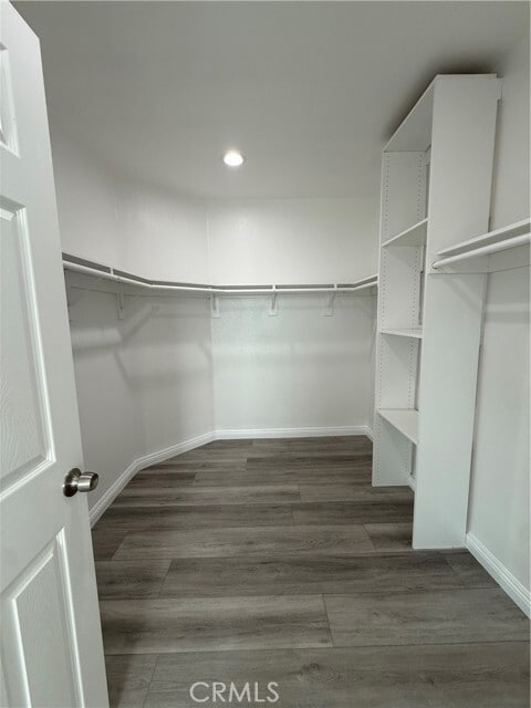 Building Photo - 7398 N Maple Ave