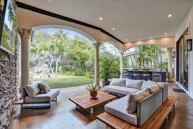 Building Photo - 2425 Fryer Point