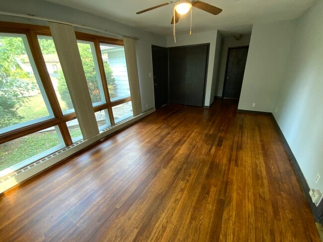 Building Photo - 1405 Chandler St