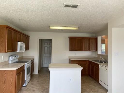 Building Photo - 1101 Mustang Ridge Dr