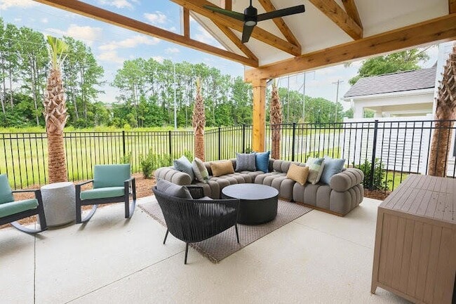 Building Photo - 3029 Stonecrest Dr