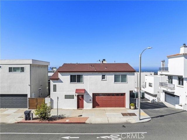 Building Photo - 132 1st Pl