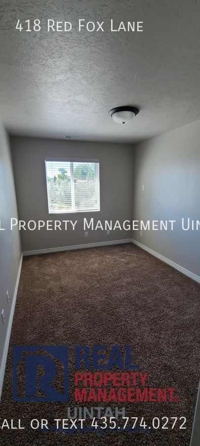 Building Photo - 418 Redfox Ln