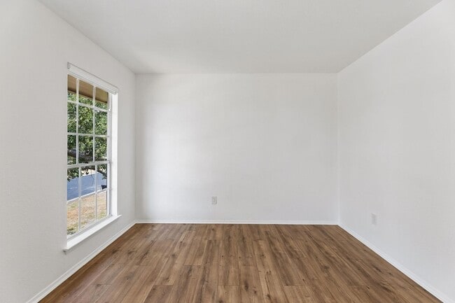 Building Photo - 4303 Rimdale Dr