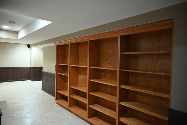 Building Photo - 1254 Chicory Ln