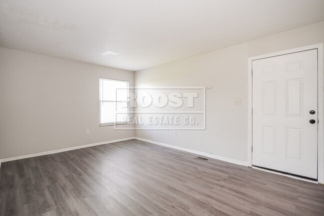 Building Photo - 5623-5625 CHATFORD