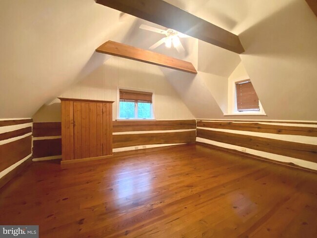 Building Photo - 5080 Harvest Ln