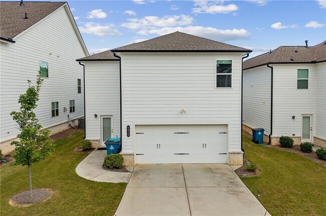 Building Photo - 4335 Magpie Dr