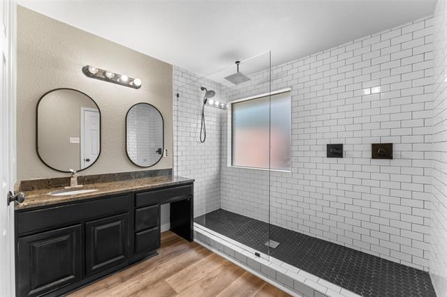 Building Photo - 132 Birdsong Ln