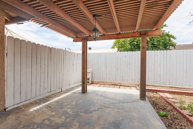 Building Photo - Spacious Single-Story 3-Bedroom Condo with Private Patio and 2-Car Garage