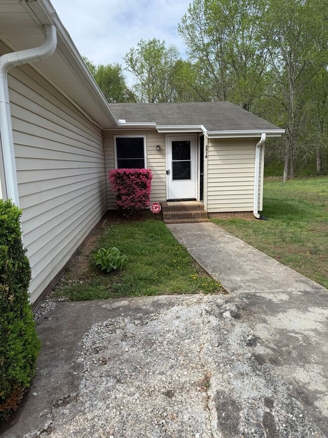 Building Photo - 291 Tussey Rd