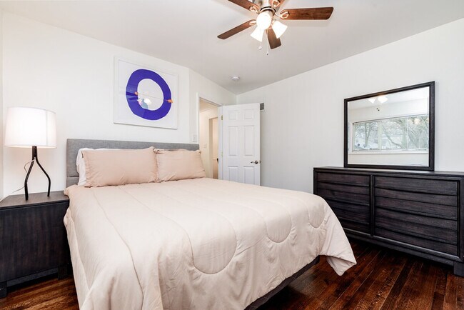 Building Photo - 35 Alpha Dr