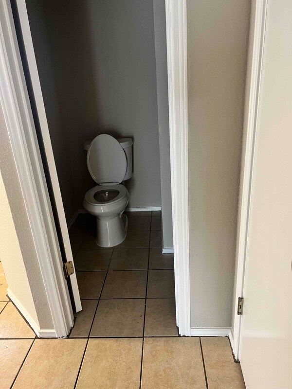 Building Photo - 1000 Laurelleaf Dr