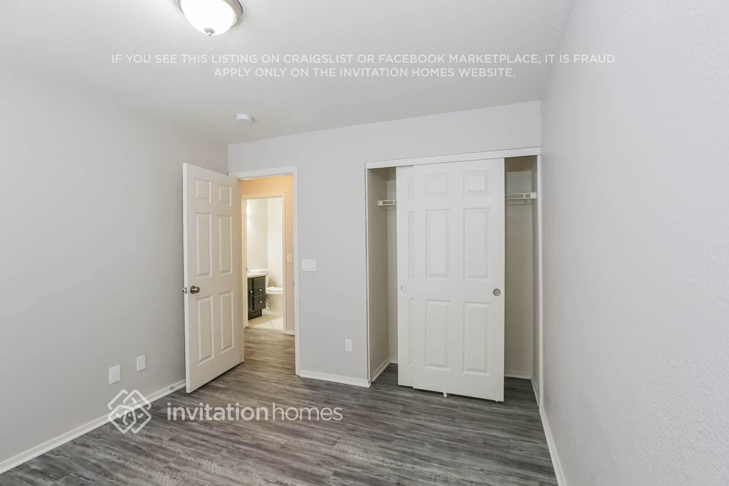 Building Photo - 900 E Jasper Dr