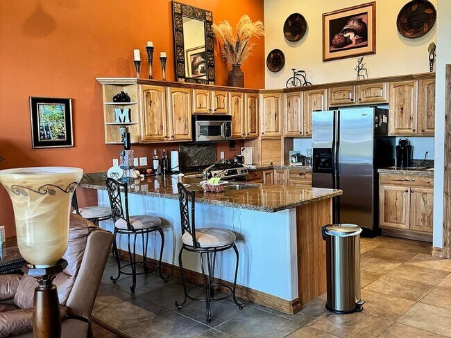 Building Photo - Wedgewood Villas ***ALL UTILITIES INCLUDED***