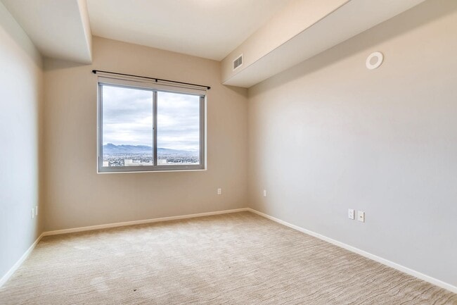 Building Photo - LUXURY RESORT STYLE LIVING @ ONE