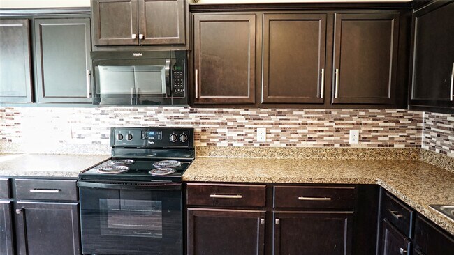 Building Photo - 10510 Pine Landing Dr