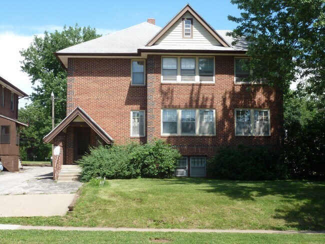 Exterior - Kingman Gardens