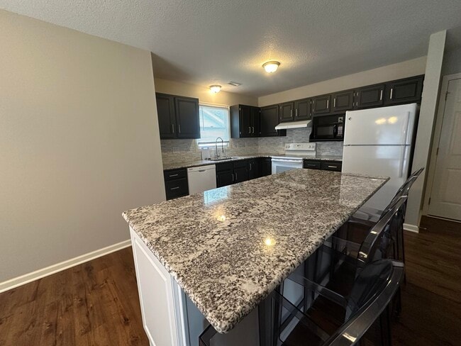 Building Photo - 3705 Sierra Madre