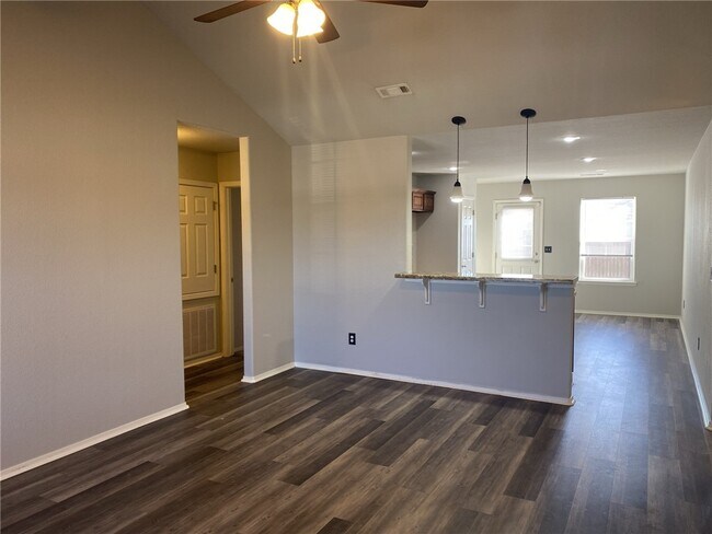 Building Photo - 1426 Apollo Dr