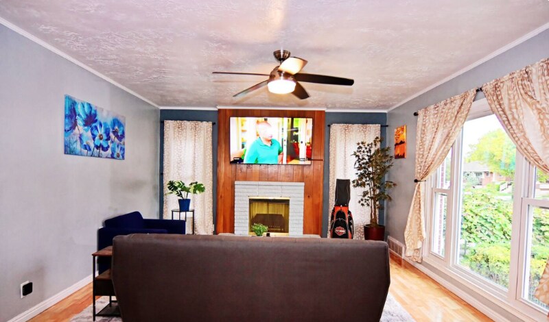 Building Photo - 470 Edith Ave S