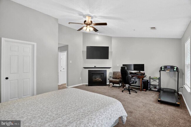 Building Photo - 8031 Brookstone Ct
