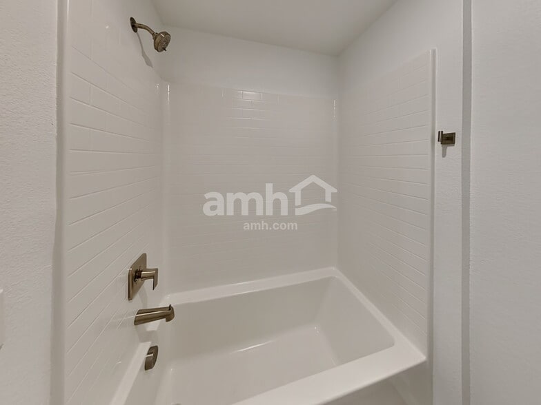 Building Photo - 9139 Liberty Cap Ct