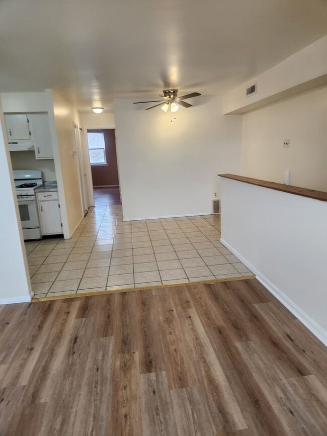 Building Photo - 4320HOWELL UNIT A &amp; B