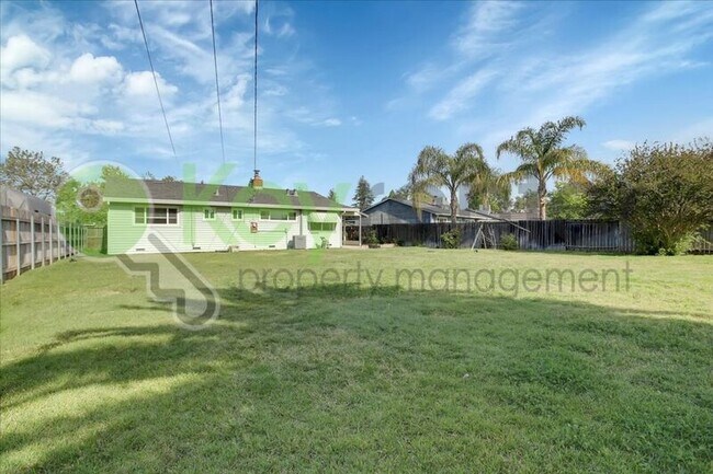 Building Photo - 3124 Brophy Dr