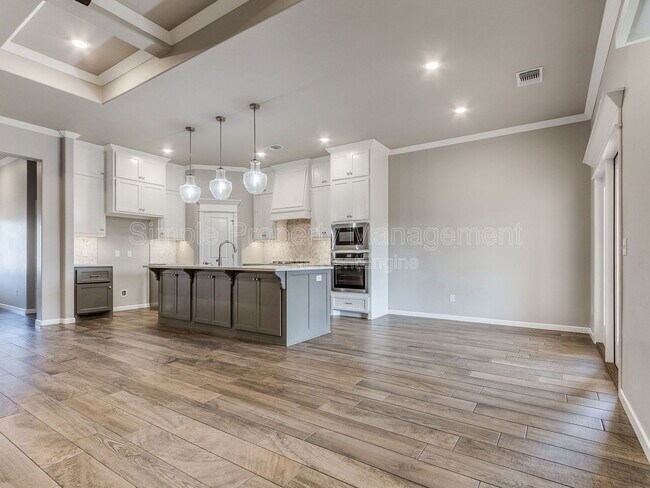 Building Photo - 4013 Palmetto Trail