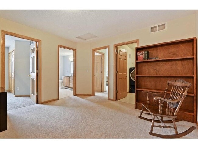 Building Photo - 8926 Olive Ln N